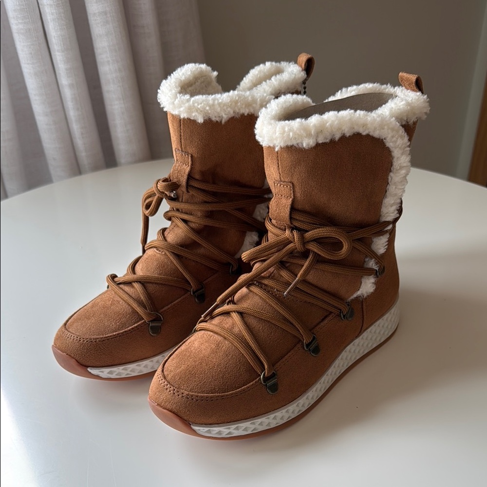Cozy Brown Women's Boots